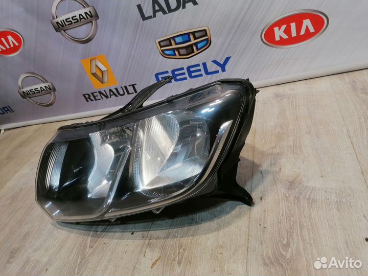 Фара Renault logan 2 Лев