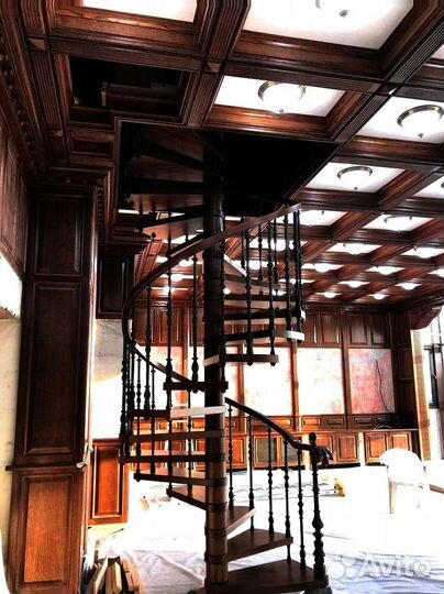 Деревянный потолок из массива дерева