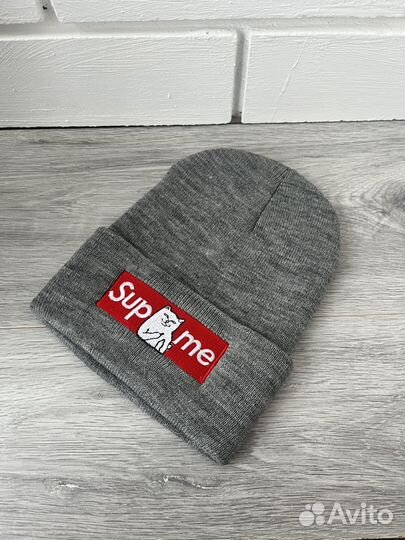 Новая шапка Supreme