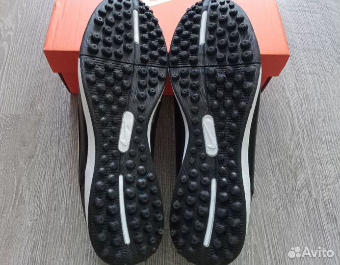 Сороконожки шиповки nike tiempo 41-45