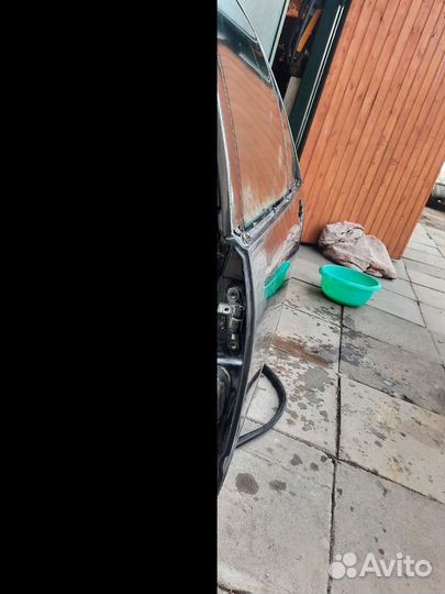 Дверь mercedes w140