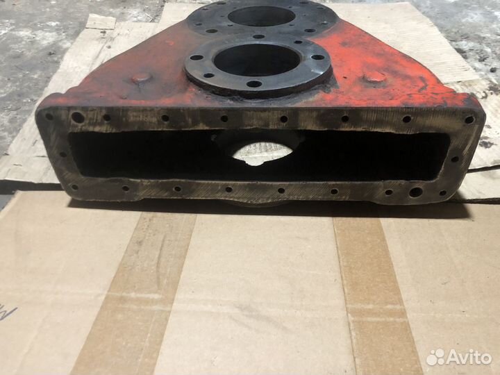 Корпус бортовой передачи Т-16