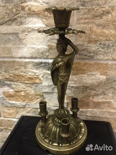 Старинный подсвечник
