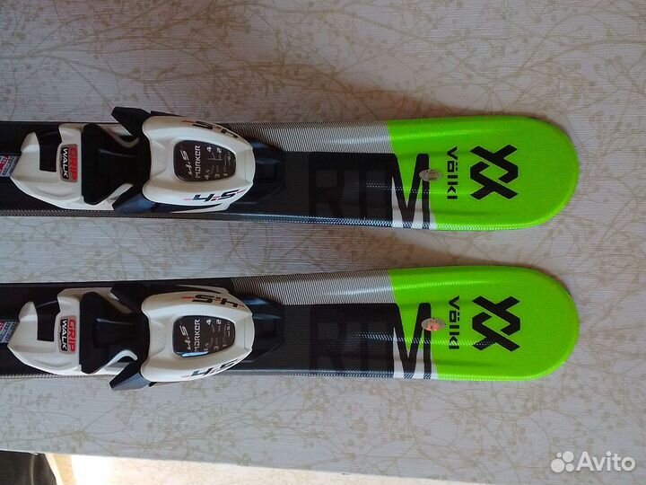 Продам горнолыжный комплект Volki