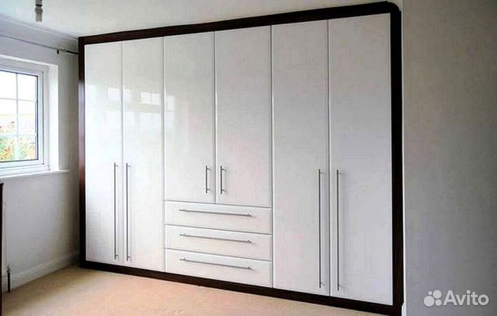 Новый шкаф распашной в рассрочку