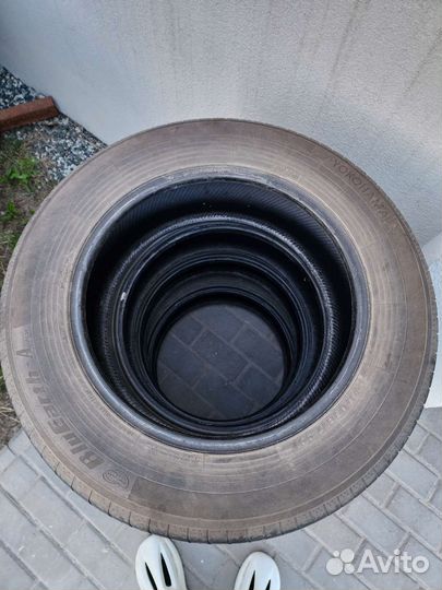 Yokohama BluEarth AE50 215/65 R17