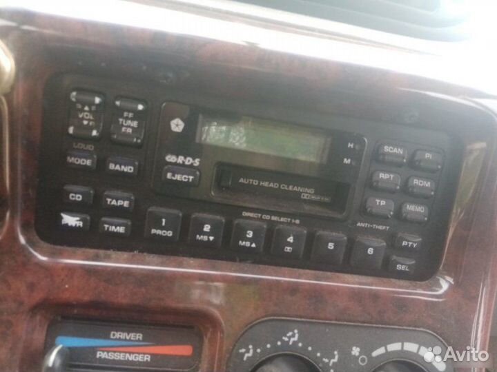 Магнитола штатная Chrysler Voyager 3 1999