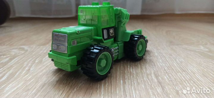 Трансформеры-машины, состояние новых, свет и звук