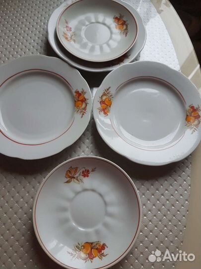 Тарелки, блюдца
