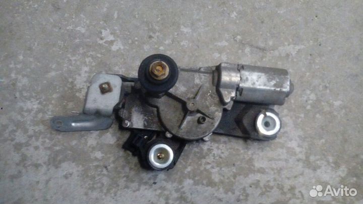 Мотор заднего стеклоочистителя Мазда 3 BK