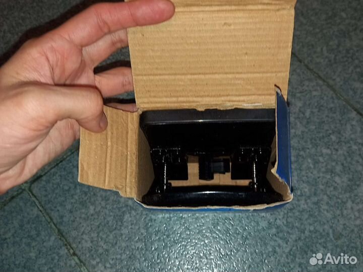 Дырокол новый