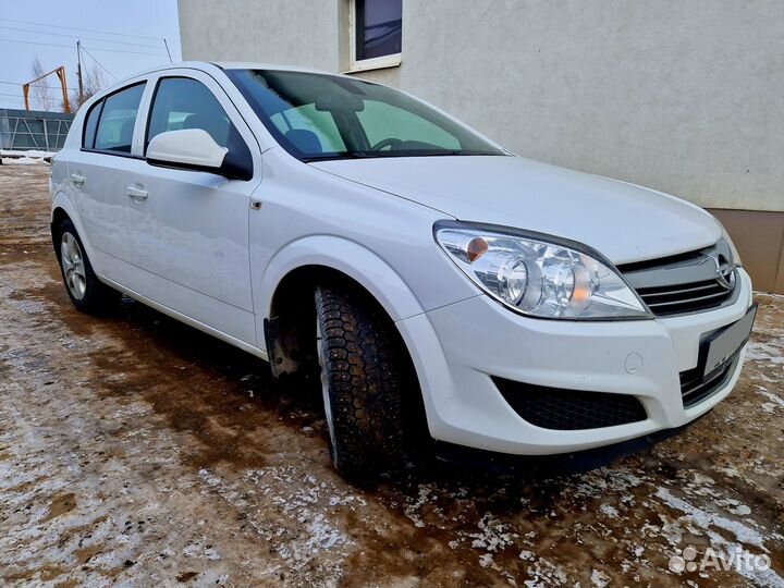 Opel Astra 1.6 МТ, 2012, 126 000 км