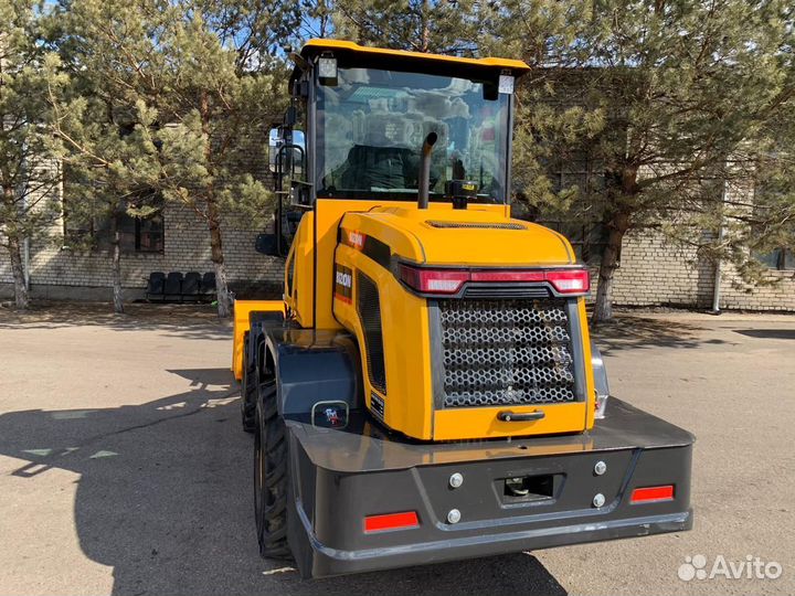 Фронтальный погрузчик BIZON 920, 2022