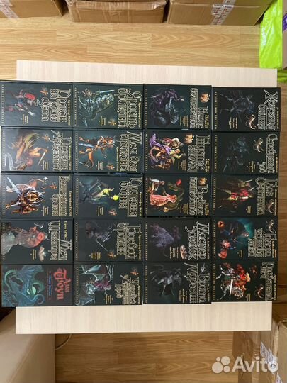 Стругацкие, Головачев, Конан, Кунц, фэнтези