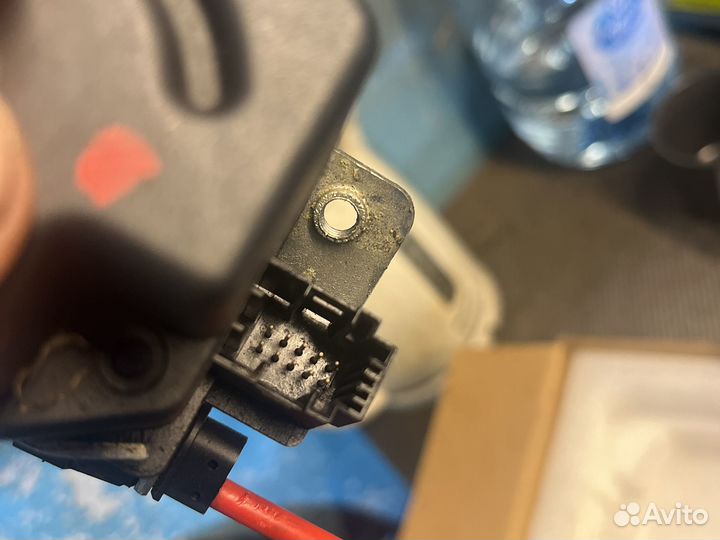 Замок багажника mercedes ml 164