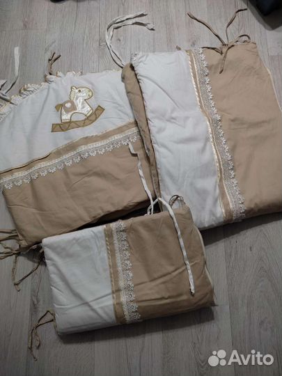 Бортики на кроватку с постельным бельём