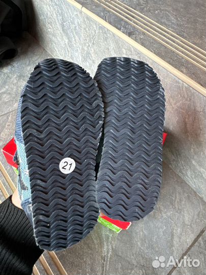 Кроссовки новые 21 размер