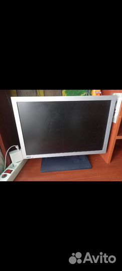 Монитор, системный блок, колонки, мышь