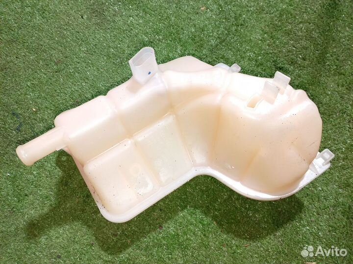 Бачок расширительный Audi A4 B7 8ED 8E0121403