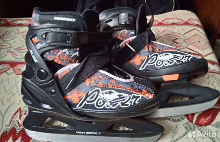 Коньки хоккейные