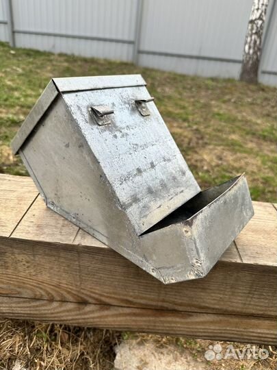 Набор бункерных кормушек с крышками для кроликов