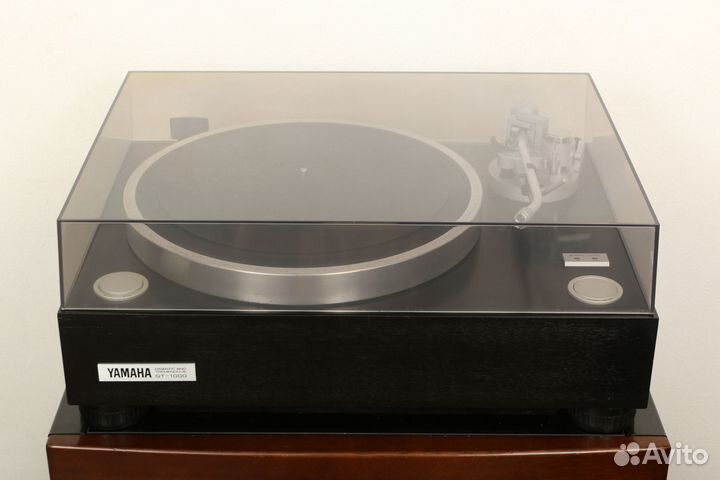 Проигрыватель винила Yamaha GT-1000