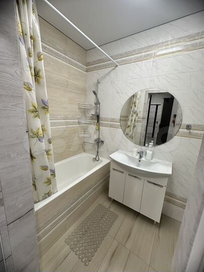 2-к. квартира, 62 м², 1/9 эт.