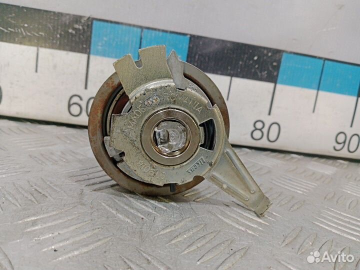 Б/У Ролик-натяжитель ремня грм#001