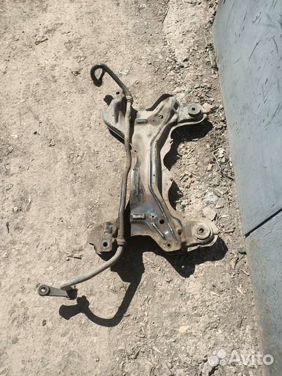 Подрамник Volkswagen Bora/Golf 4