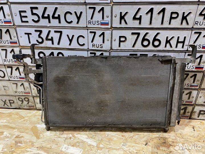 Радиатор кондиционера Hyundai H-1 D4BH 2009