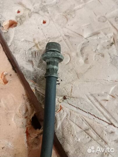 Шланг тормозной передний правый Toyota Highlander