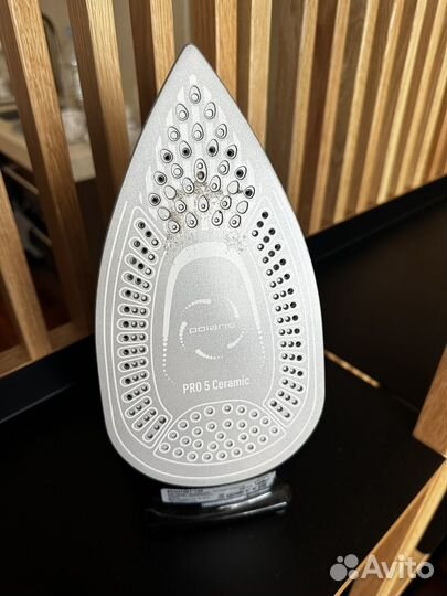 Утюг беспроводной polaris