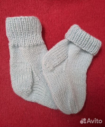 Носочки детские вязаные