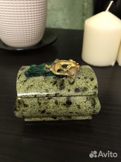 Шкатулка из малахита