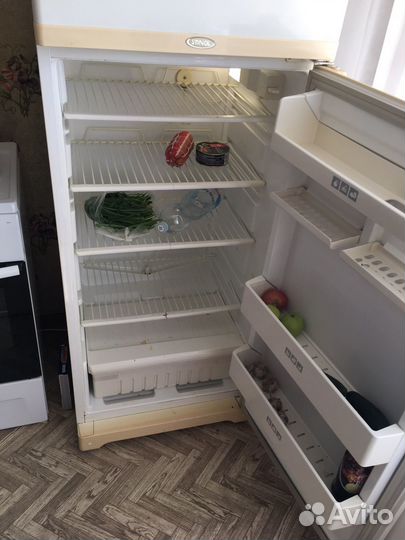 Холодильник stinol