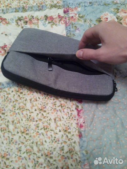 Три новых универсальных чехла для планшетов