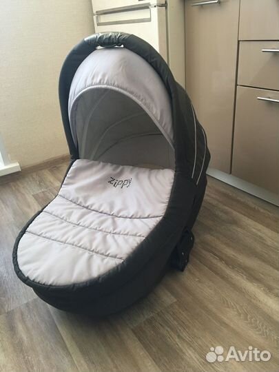 Коляска zippy 3 в 1