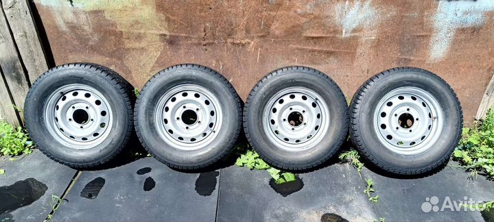 Колеса зимние шипованные Шевроле Нива r15 4 шт