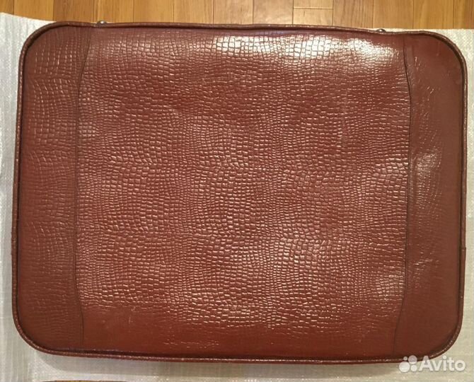 Чемодан СССР кожаный