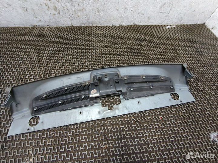 Решетка радиатора Peugeot Partner, 2005