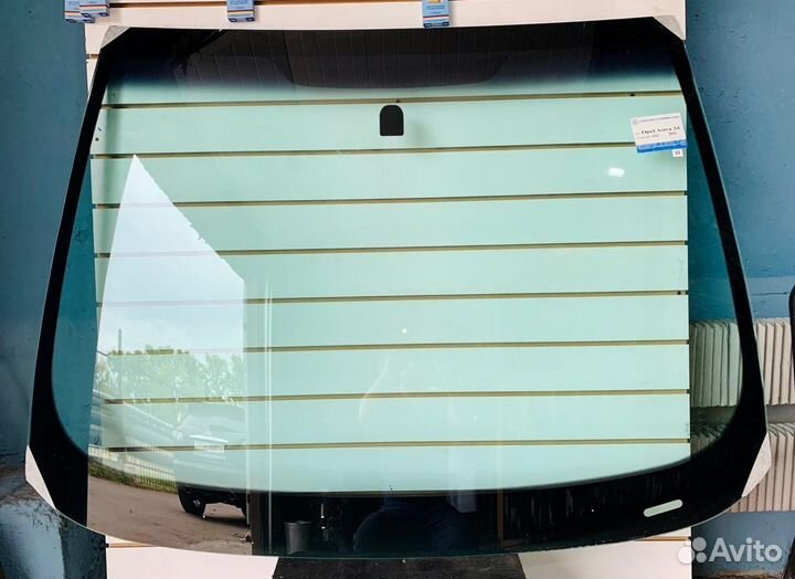 Лобовое стекло на Opel Astra