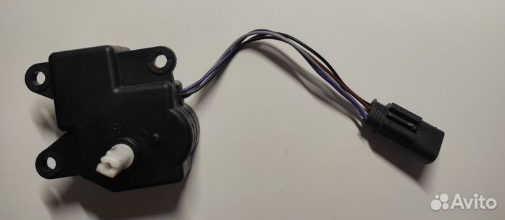 Моторедуктор заслонки печки granta, kalina