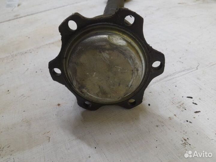 Привод передний передний правый Volkswagen Passat