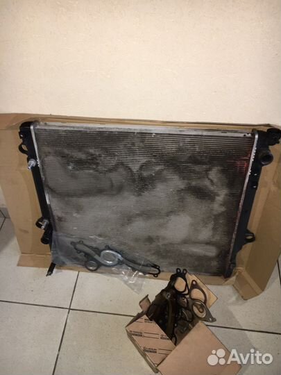 Радиатор от прадо