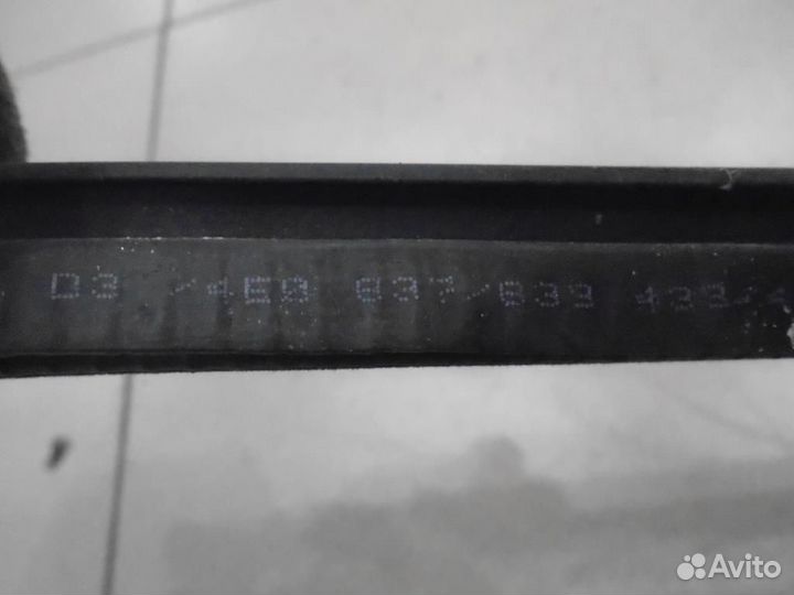 Уплотнитель стекла двери задней левой (бархотка в
