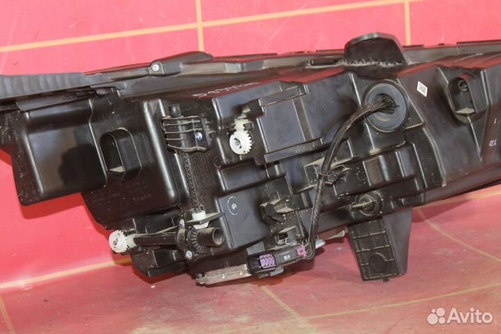 Фара левая Hongqi H5