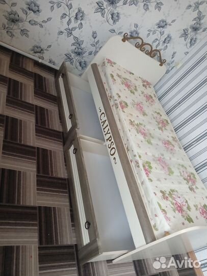 Мебель детская (для подростка)