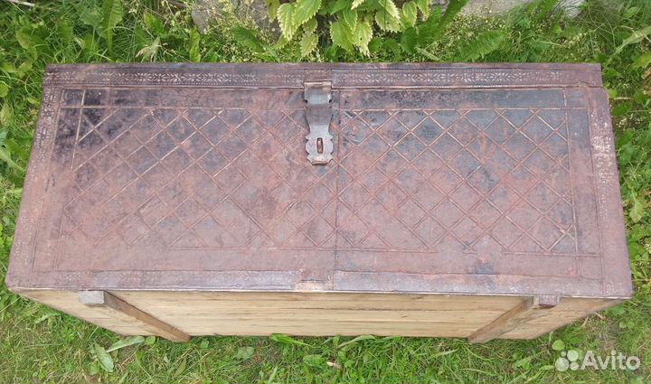 Сундук старинный, довоенный. Винтаж.Сельский быт