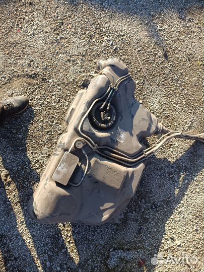 Топливный бак (бензобак) Skoda Fabia 2