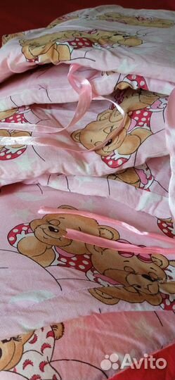 Бортик в кроватку для девочки